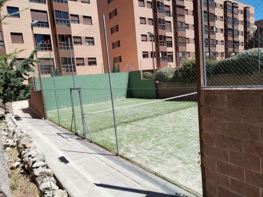 Apartamento Madrid Wanda Aeropuerto Ifema Plenilunio Exterior foto
