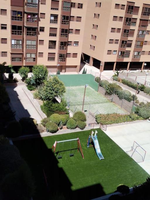 Apartamento Madrid Wanda Aeropuerto Ifema Plenilunio Exterior foto