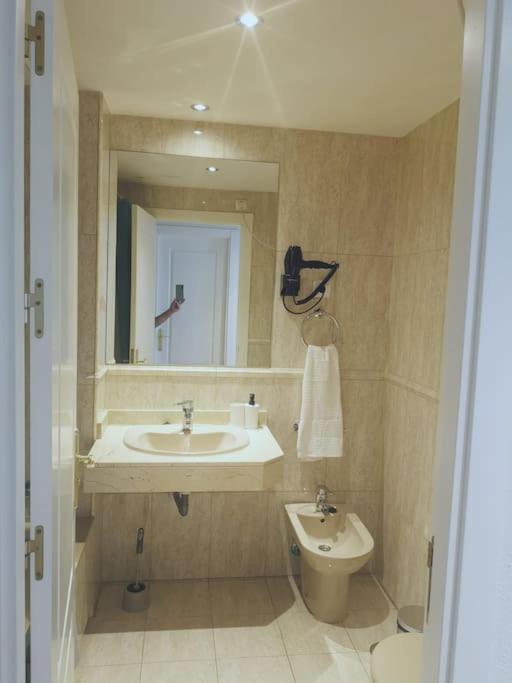 Apartamento Madrid Wanda Aeropuerto Ifema Plenilunio Exterior foto